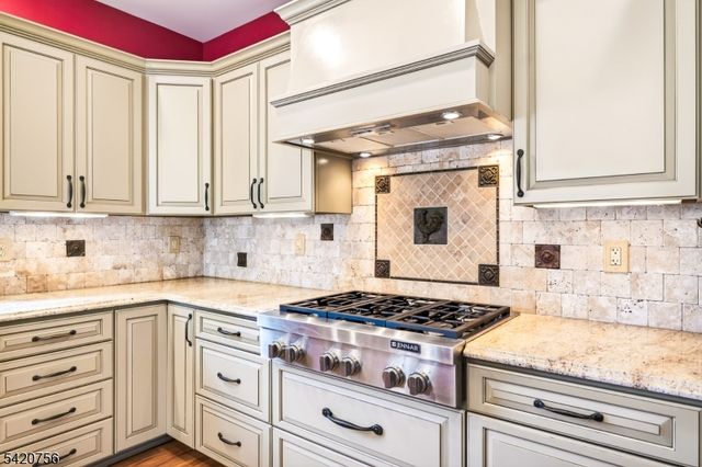 746 Clarence St, Westfield Town, NJ 07090