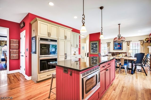 746 Clarence St, Westfield Town, NJ 07090