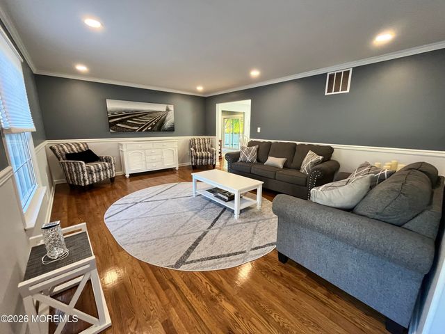 8 Abbey Lane, Ocean Twp, NJ 07712