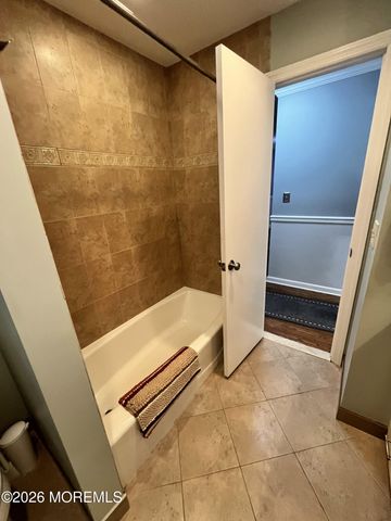 8 Abbey Lane, Ocean Twp, NJ 07712