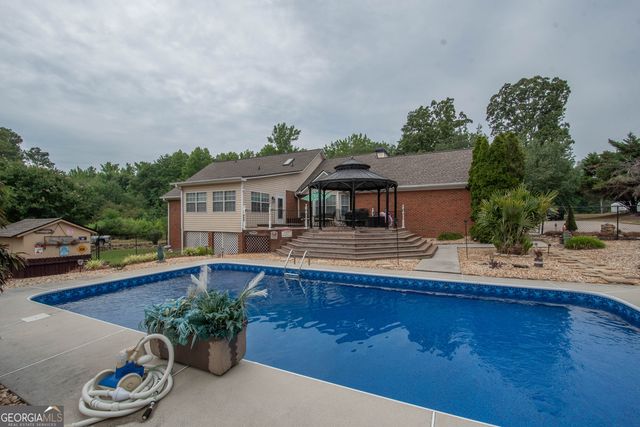 245 Jewel Bluff, Fayetteville, GA 30214