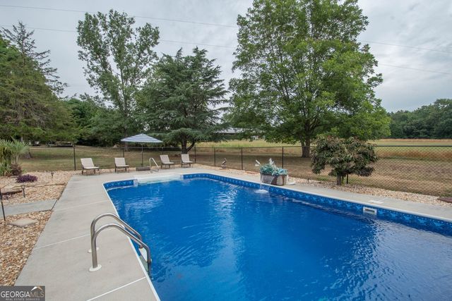 245 Jewel Bluff, Fayetteville, GA 30214