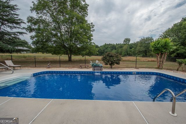 245 Jewel Bluff, Fayetteville, GA 30214