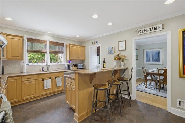 123 Beverly Place, Greensboro, NC 27403