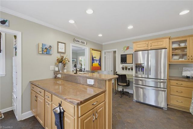 123 Beverly Place, Greensboro, NC 27403