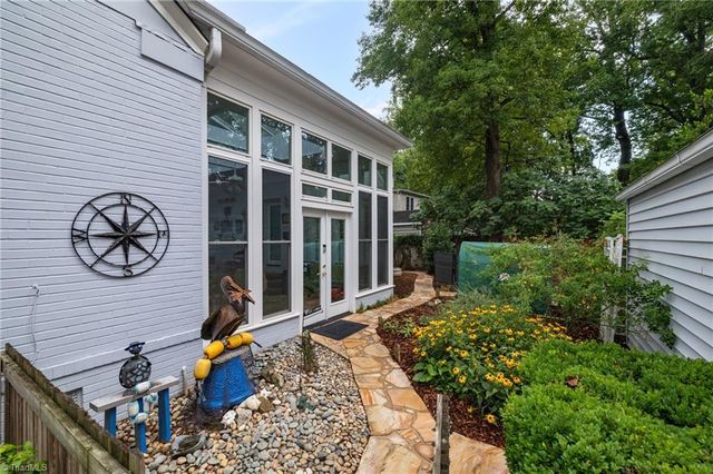 123 Beverly Place, Greensboro, NC 27403