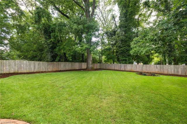 123 Beverly Place, Greensboro, NC 27403