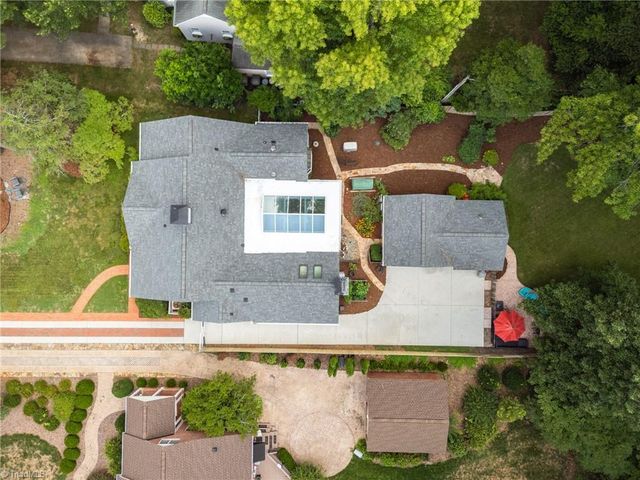 123 Beverly Place, Greensboro, NC 27403