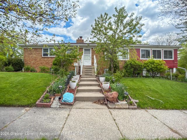 2801 Chatham Road, Lansing, MI 48910