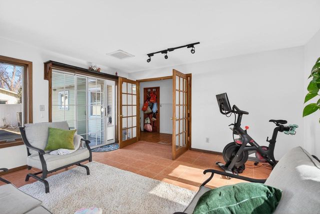 1017 N BAY RIDGE ROAD, Appleton, WI 54915