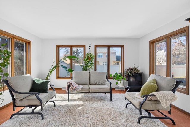 1017 N BAY RIDGE ROAD, Appleton, WI 54915