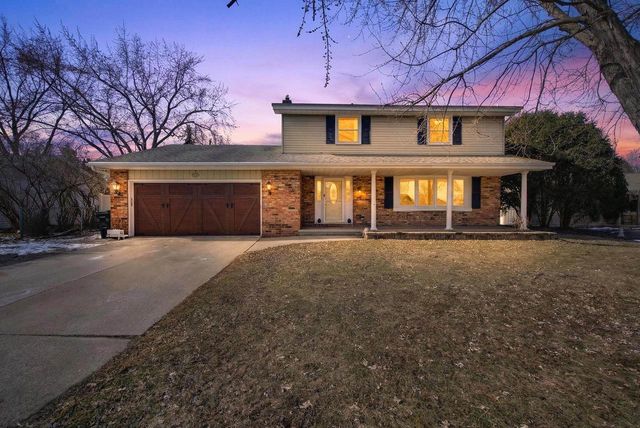 1017 N BAY RIDGE ROAD, Appleton, WI 54915