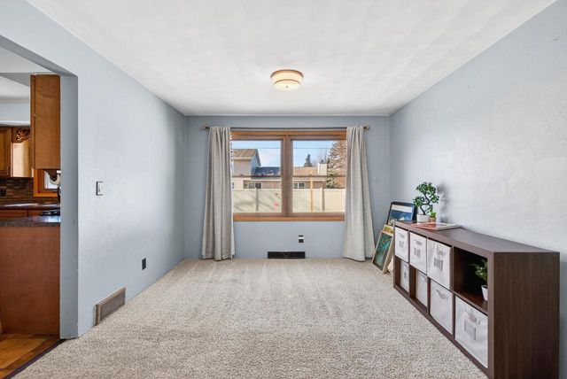 1017 N BAY RIDGE ROAD, Appleton, WI 54915