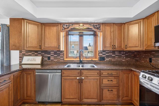 1017 N BAY RIDGE ROAD, Appleton, WI 54915