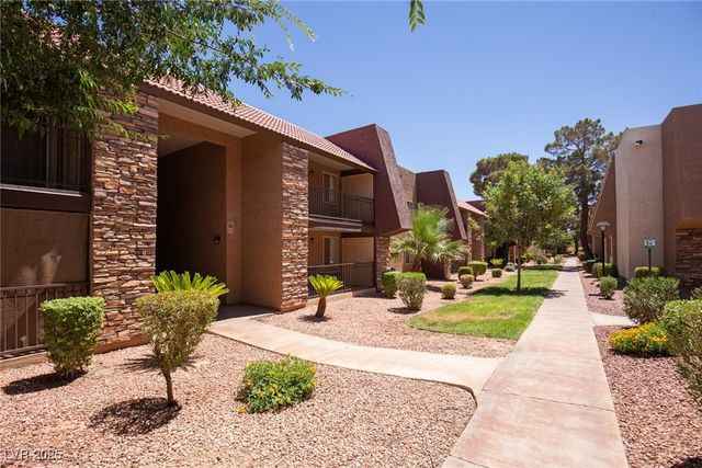 4310 SANDY RIVER Drive 62, Las Vegas, NV 89103