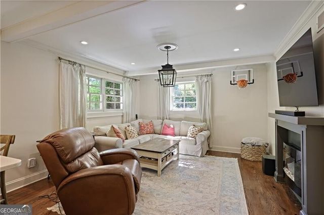 1566 Peachtree Battle Avenue NW, Atlanta, GA 30327