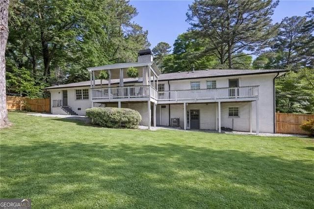 1566 Peachtree Battle Avenue NW, Atlanta, GA 30327