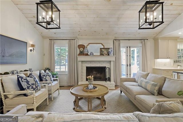 1566 Peachtree Battle Avenue NW, Atlanta, GA 30327