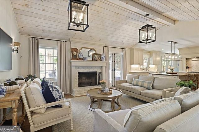 1566 Peachtree Battle Avenue NW, Atlanta, GA 30327