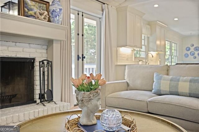 1566 Peachtree Battle Avenue NW, Atlanta, GA 30327