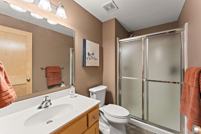 2880 Liberty Trail, Woodbury, MN 55129