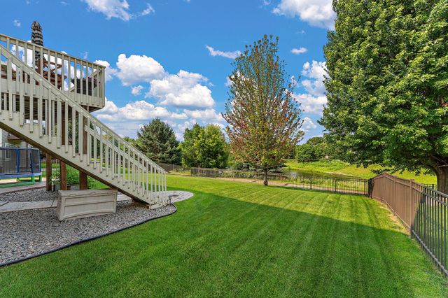 2880 Liberty Trail, Woodbury, MN 55129