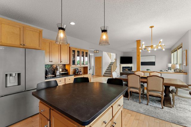 2880 Liberty Trail, Woodbury, MN 55129