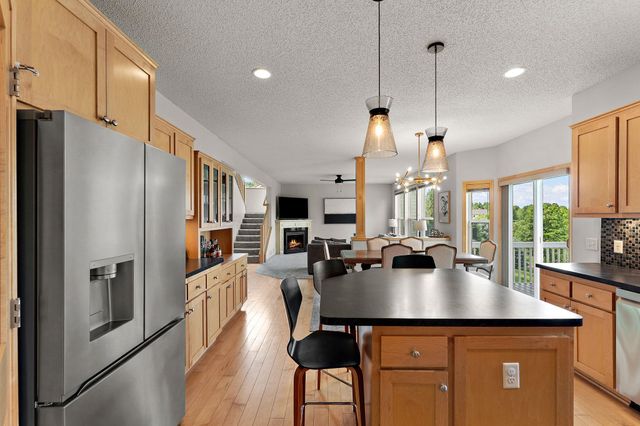2880 Liberty Trail, Woodbury, MN 55129