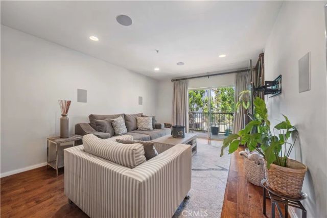 7100 Alvern Street 311, Los Angeles, CA 90045