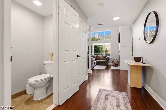 11 Vreeland Ct, Sayreville Boro, NJ 08872