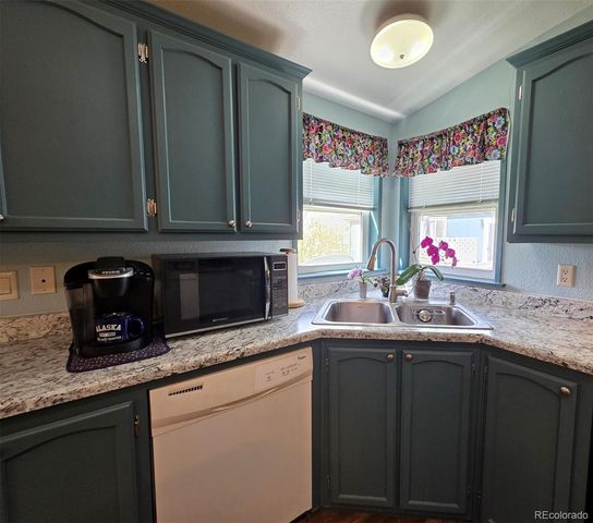 3340 Longview Boulevard, Longmont, CO 80504