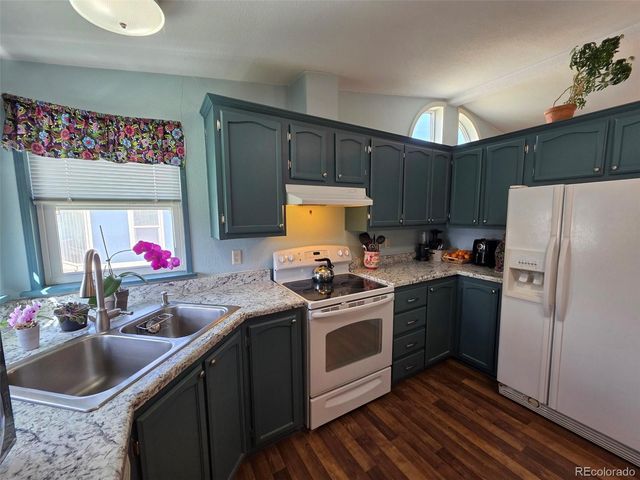 3340 Longview Boulevard, Longmont, CO 80504