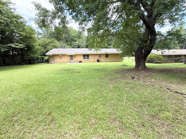 815 Mccurdy Blvd., Manchester, GA 31816