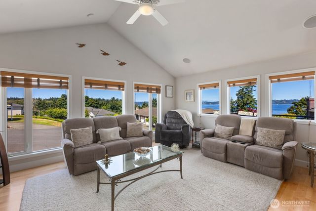 30822 36th Court SW, Federal Way, WA 98003
