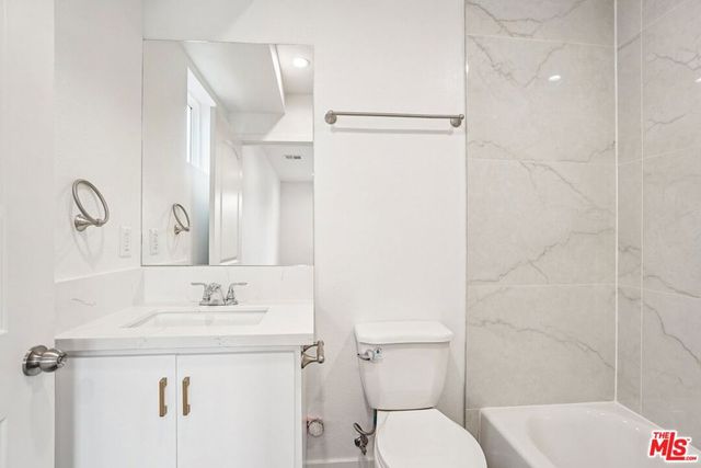 1185 Leighton Avenue, Los Angeles, CA 90037