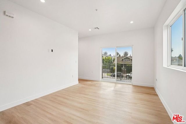 1185 Leighton Avenue, Los Angeles, CA 90037