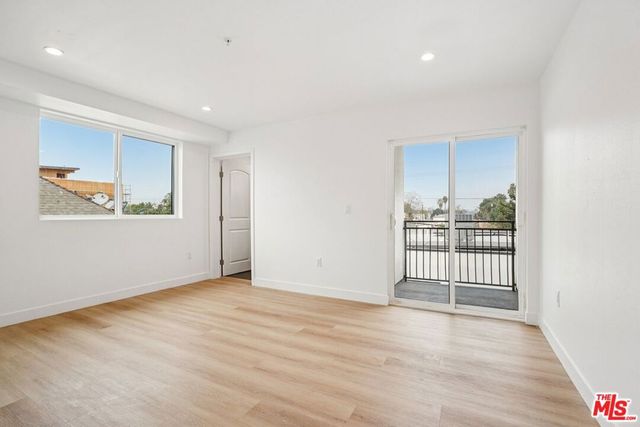 1185 Leighton Avenue, Los Angeles, CA 90037