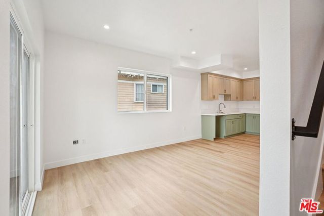 1185 Leighton Avenue, Los Angeles, CA 90037