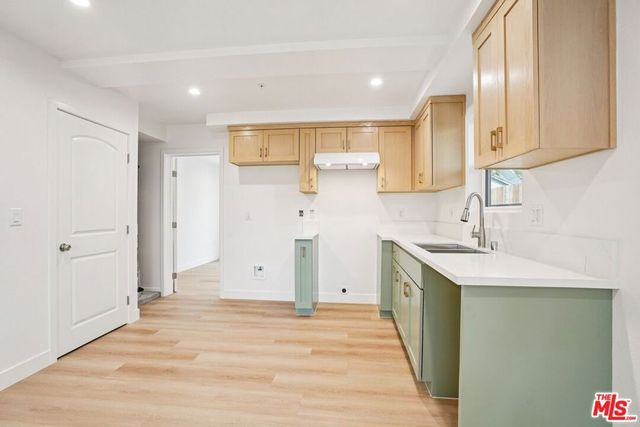 1185 Leighton Avenue, Los Angeles, CA 90037