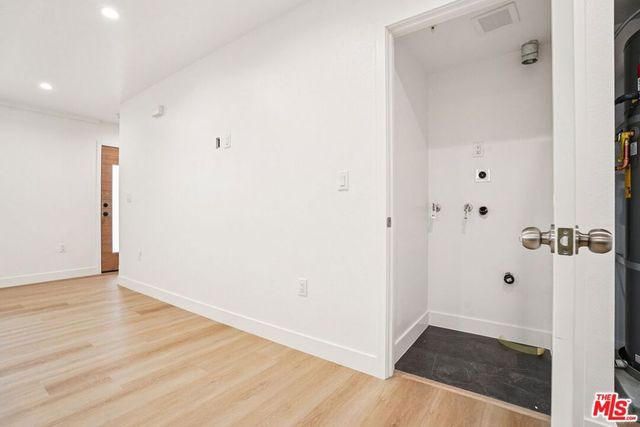 1185 Leighton Avenue, Los Angeles, CA 90037