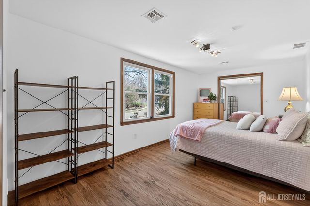 76 Telegraph Hill Road, Holmdel, NJ 07733