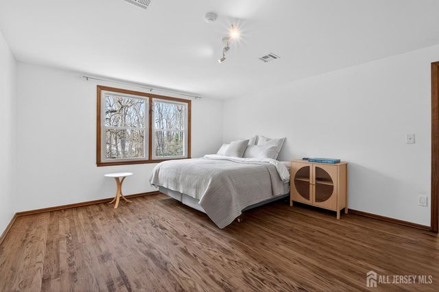 76 Telegraph Hill Road, Holmdel, NJ 07733