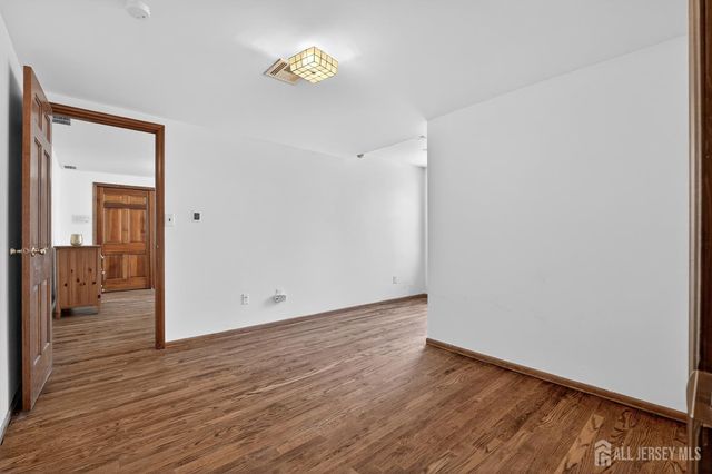 76 Telegraph Hill Road, Holmdel, NJ 07733