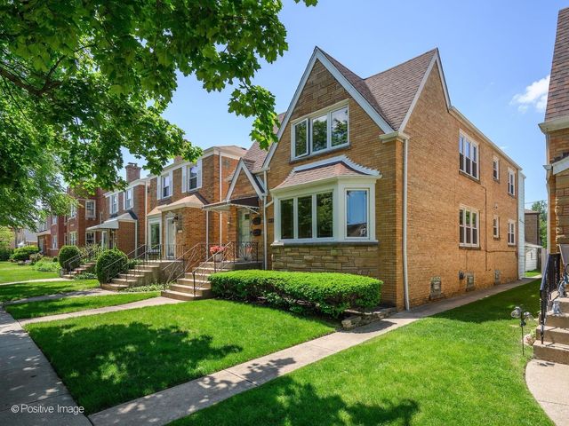 6038 N Austin Avenue, Chicago, IL 60646