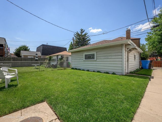 6038 N Austin Avenue, Chicago, IL 60646
