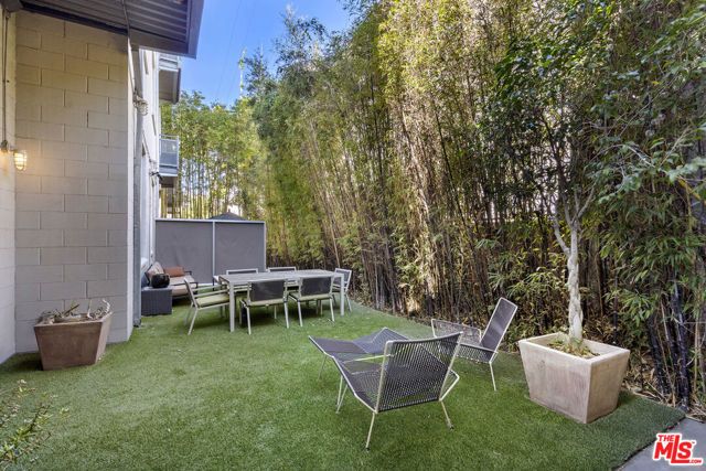 710 N Orlando Avenue 104, West Hollywood, CA 90069