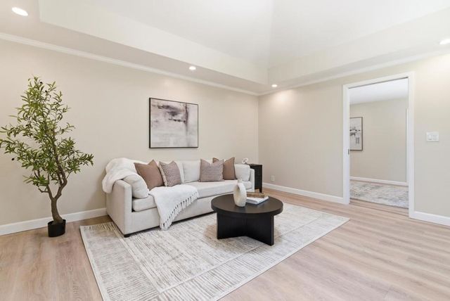 2840 Evergreen, San Bruno, CA 94066