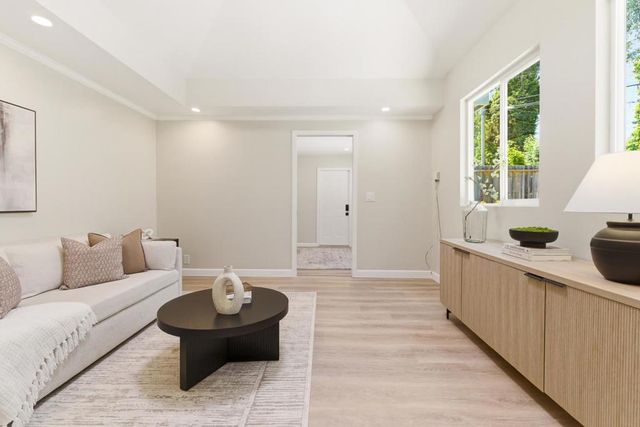 2840 Evergreen, San Bruno, CA 94066
