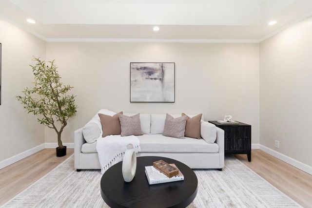 2840 Evergreen, San Bruno, CA 94066
