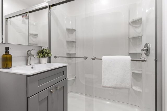 2840 Evergreen, San Bruno, CA 94066